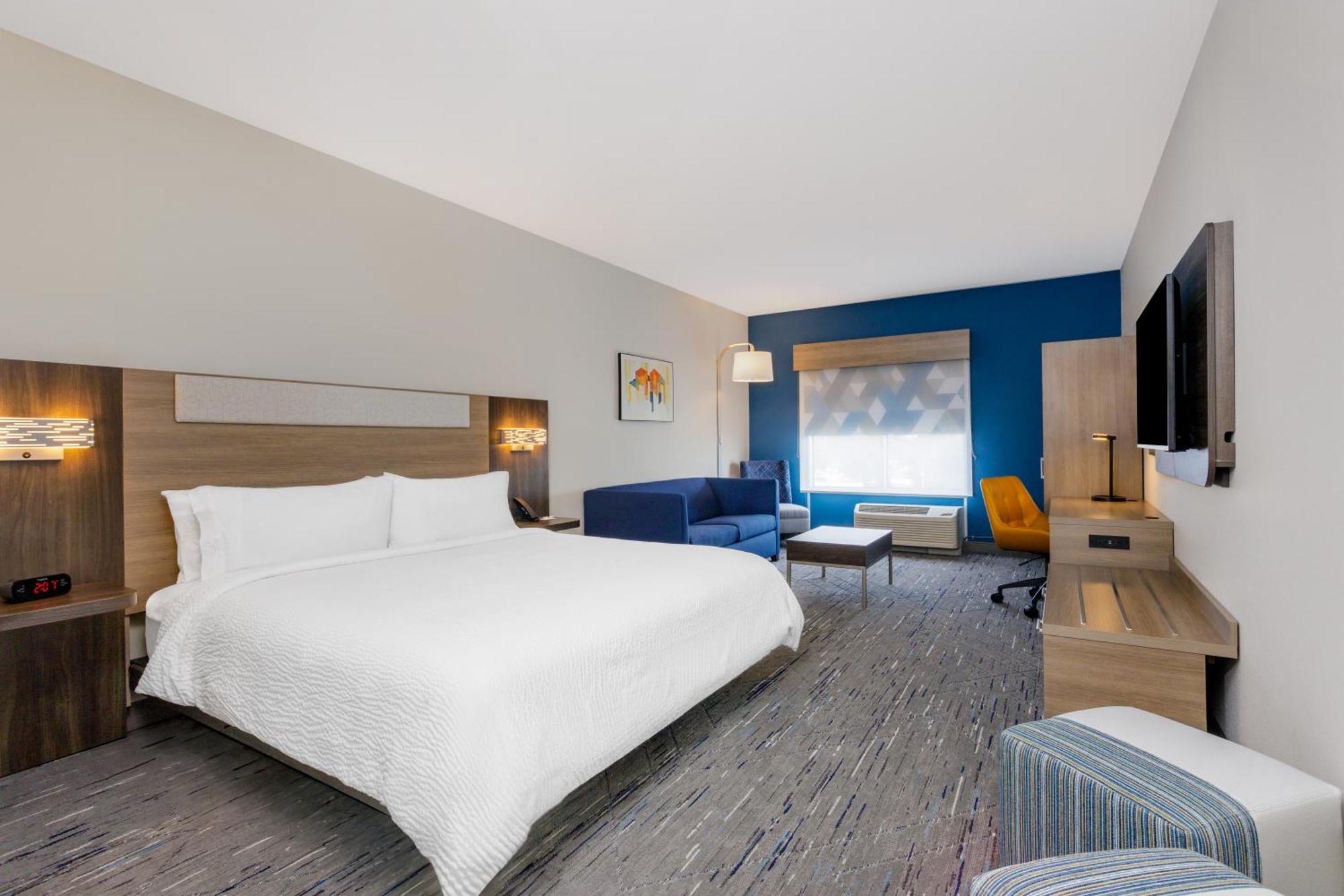 Holiday Inn Express & Suites Tampa Stadium - Airport Area By Ihg 外观 照片